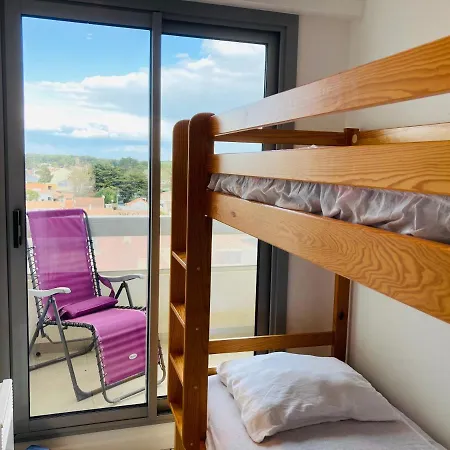 Standing, Luminosite A 100m De La Mer, T3 Prestige