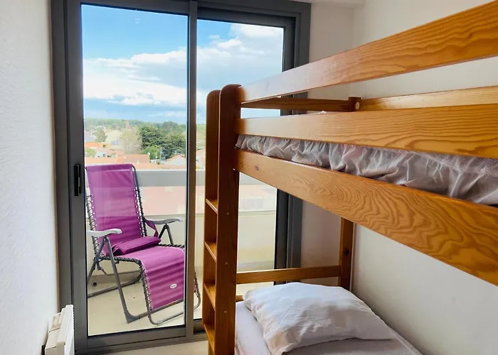 Standing, Luminosite A 100m De La Mer, T3 Prestige